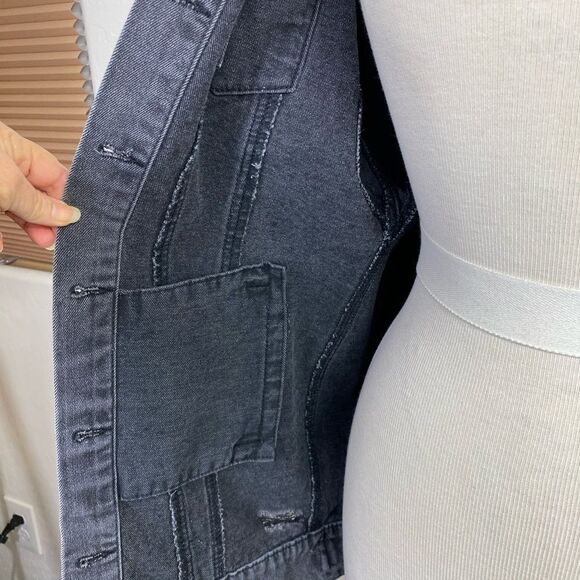 Highway Jeans M 3/4 sleeves,distressed long denim jacket 
Heavy metal vibe - Picture 7 of 7